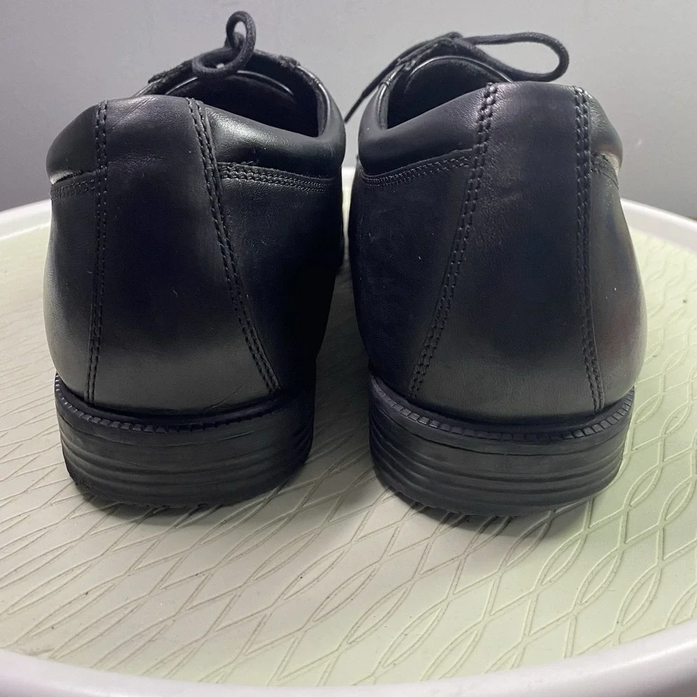Rockport black hydroshield
